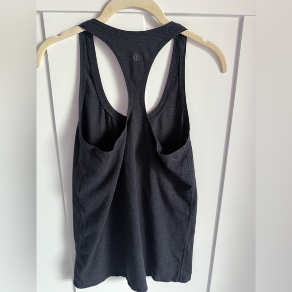 Lululemon Yogi Racerback IV - Picture 3 of 8